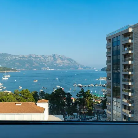 Fontana Mediteran 아파트
